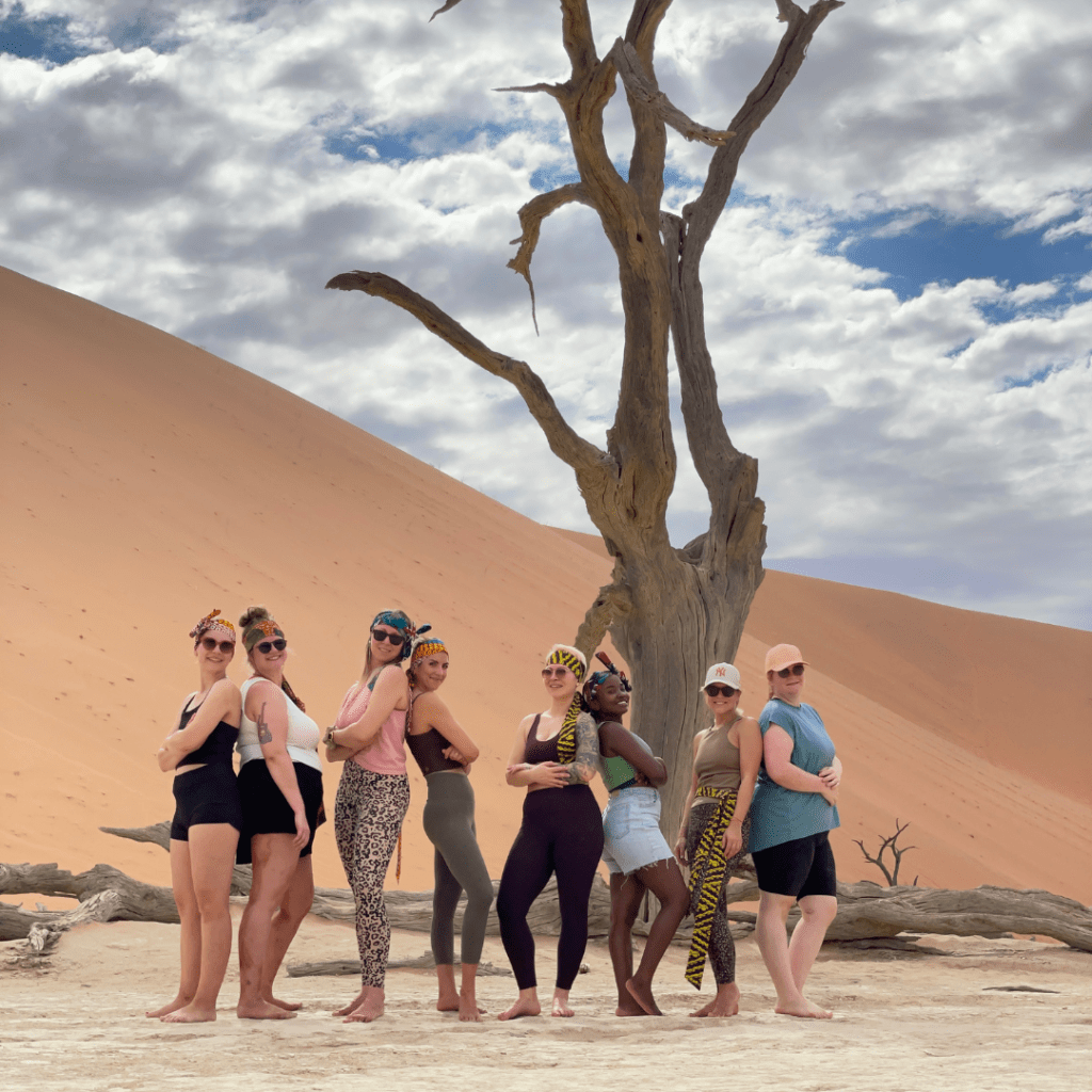 Yogaretreat mit Kathi Henke von Raumwunderyoga. Hier in Namibia.